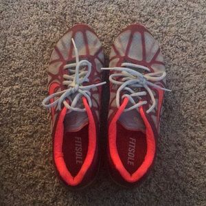 Nike fitsole shoes coral and grey